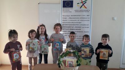 Малки арт творци клубна дейност - ДГ Пинокио - Хисаря