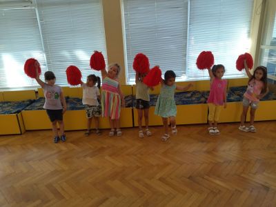 Мажоретен състав - ДГ Пинокио - Хисаря